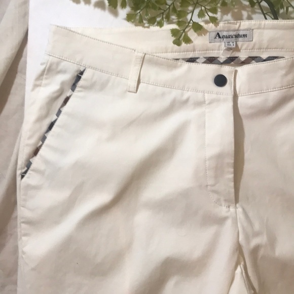 “AQUASCUTUM ” of London Ladies White Pants. - Picture 4 of 13